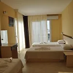 Blue Sea & Szálloda 2*